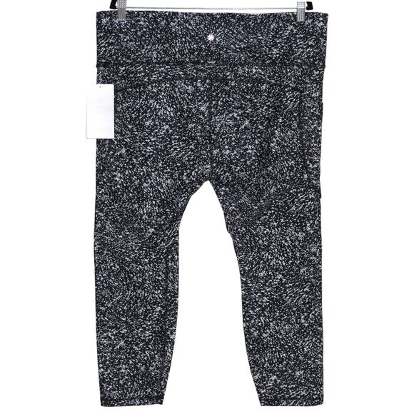 Athleta Ultimate Stash 7/8 Tight in Storm Texture Black Size 2X NWT - Picture 8 of 8